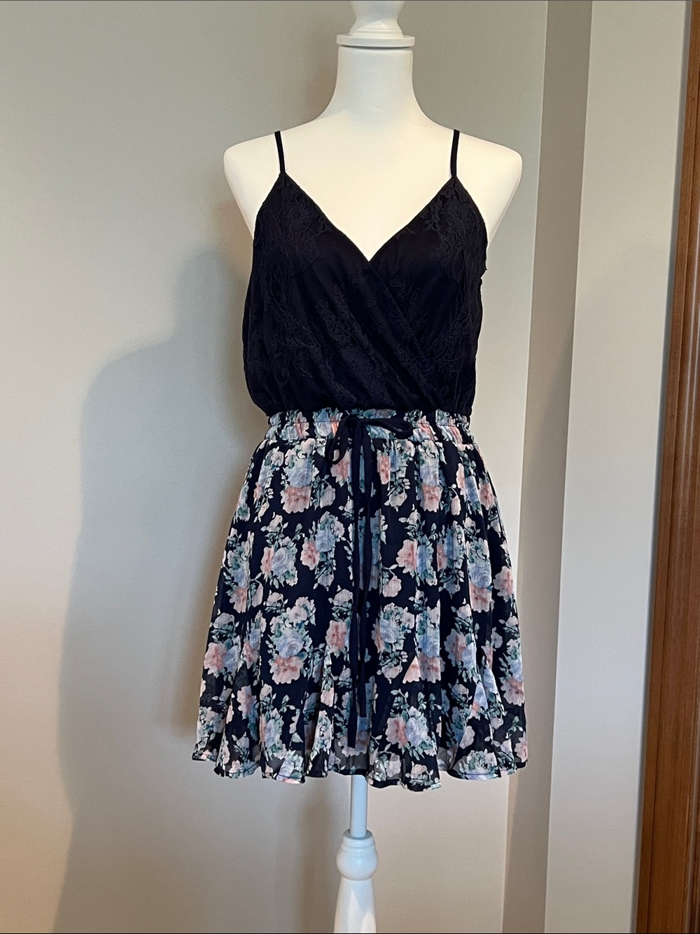Women's Navy Floral Spaghetti-Strap Dress